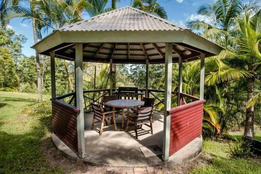 Birdsong Train Carriage Cabin With Outdoor Bath Palmwoods Australia